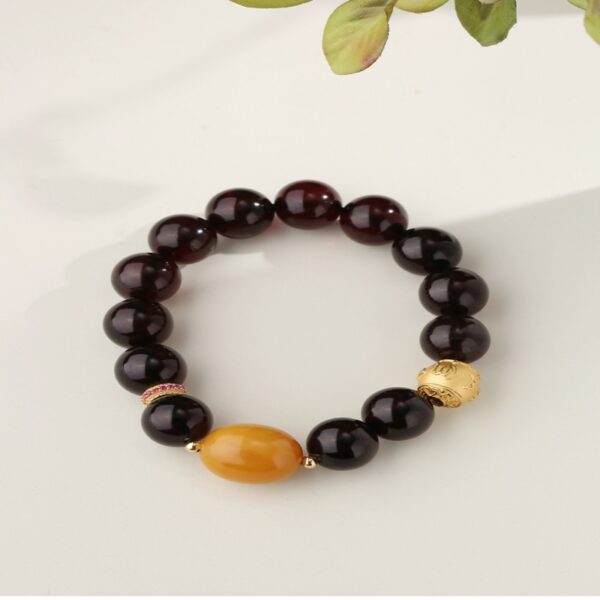 Blood peroxide beeswax strings simple burgundy amber round beads Buddha beads rosary six words bracelet female