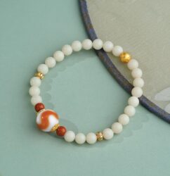 White Jade Strand Red Flesh Tiger Tooth Dzi Bead Tibetan Women's Simple Niche Design Bracelet-1