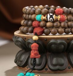 Sinking incense Nanhong green pine 108 beads string six words of truth transfer beads three eyes Buddha beads multi-ring handheld--1