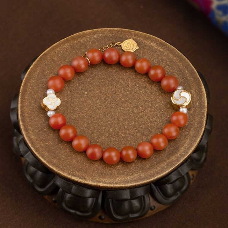 Baoshan nanhong persimmon red joy spinning treasure bracelet women's literature to play with the string of this year's transit beads