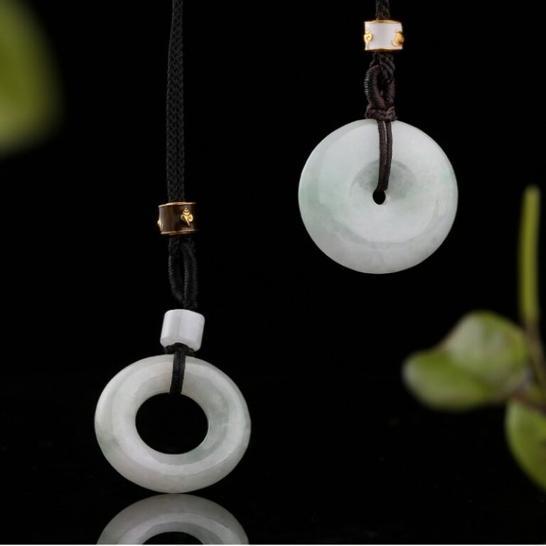 Jadeite peace button pendant men's jade lanyard necklace women's models of glutinous seed jade buckle jade pendant small pendant-4