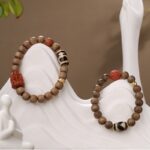 Incense Tiger's Tooth Dzi Bead Bracelet Old Sandalwood Jixiang Nanhong Carvings Bracelet Wooden Cultural Toys Beads-4