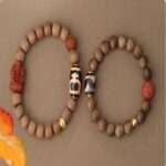 Incense Tiger's Tooth Dzi Bead Bracelet Old Sandalwood Jixiang Nanhong Carvings Bracelet Wooden Cultural Toys Beads-5