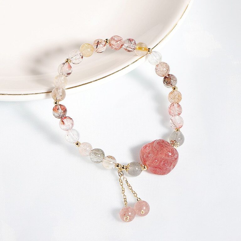 Natural Brave Strawberry Crystal Crystal Bracelet Light Luxury Girls Strings-1