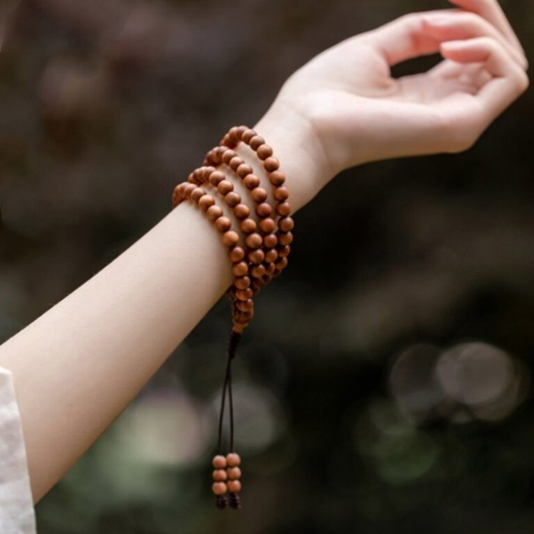 Old Mountain Sandalwood Strings 108 Indian Old Mountain Sandalwood Sinking Necklace Women's Bracelet Men's Black Flesh Buddha Beads-11