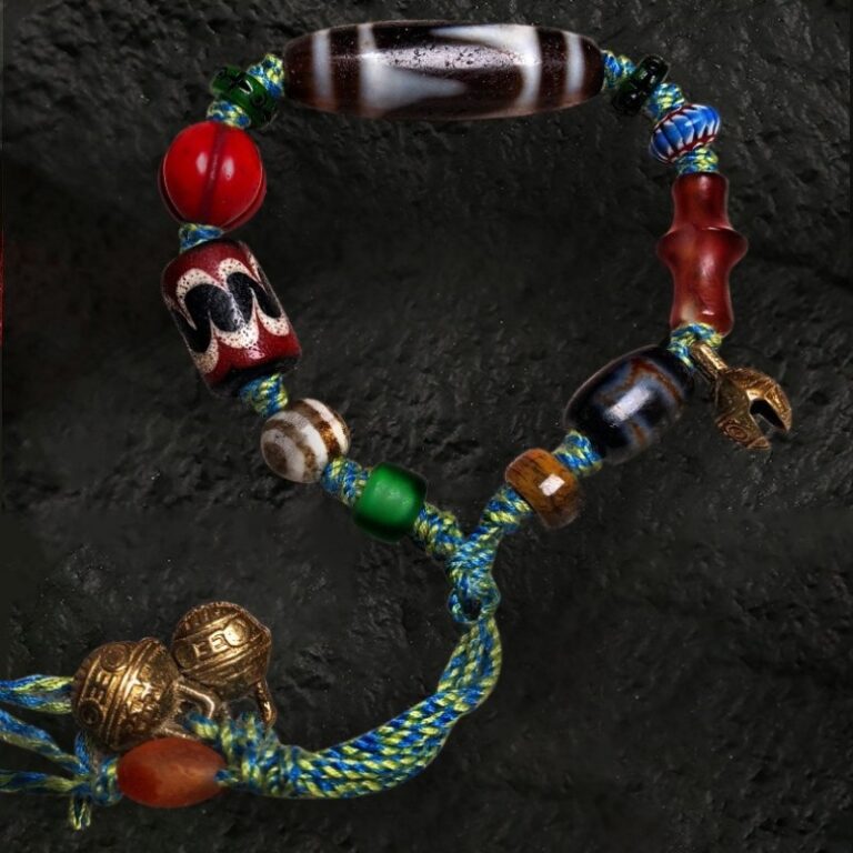 Three-Eyed Dzi Tibetan Cow Bone Strings Agate Playing with Discs Holding Tiger Teeth Bracelets for Men and Women-16